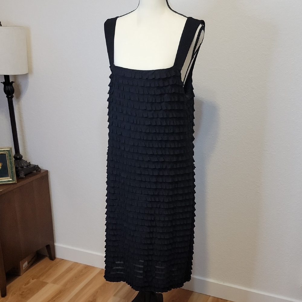 Laura Brand Ruffled Sleeveless Little Black Dress Sz 16